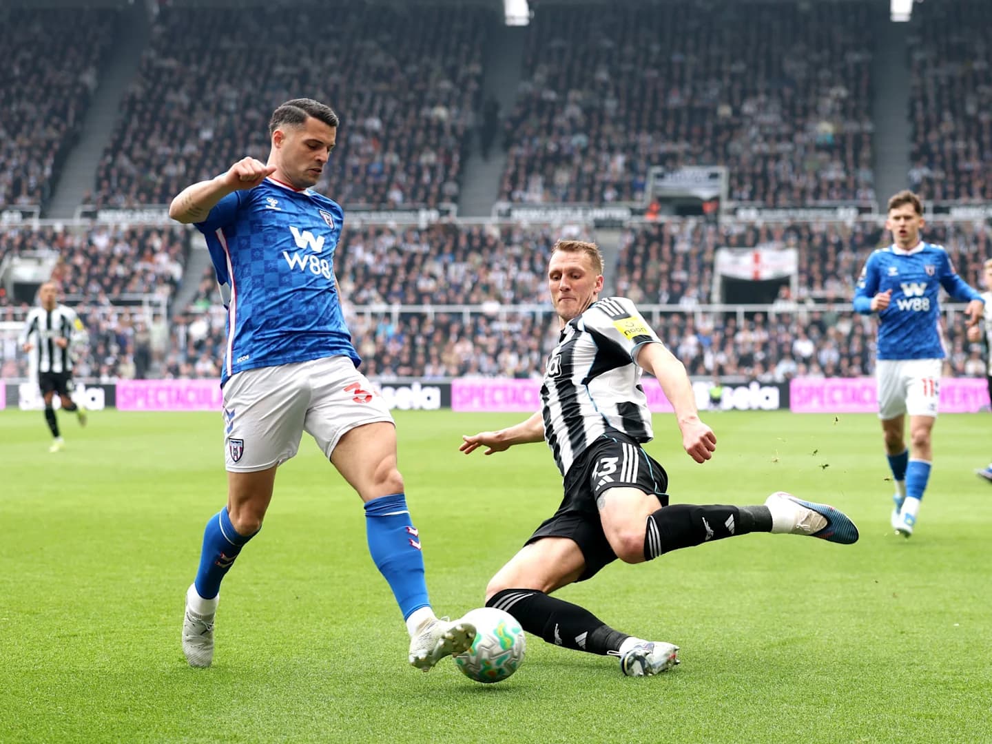 Hasil Liga Inggris, Newcastle vs Sunderland 1-2 dalam Derby Penuh Rekor!