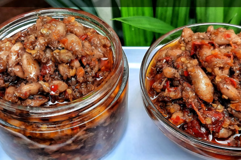 Menggoyangkan Lidah, Inilah Resep Sambal Cumi yang Pedas dan Enak Untuk Dinikmati