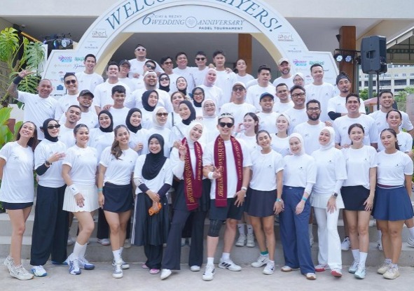 Rayakan 6 Tahun Pernikahan, Citra Kirana & Rezky Aditya Gelar Event Padel Spesial Bersama B ERL Cosmetics