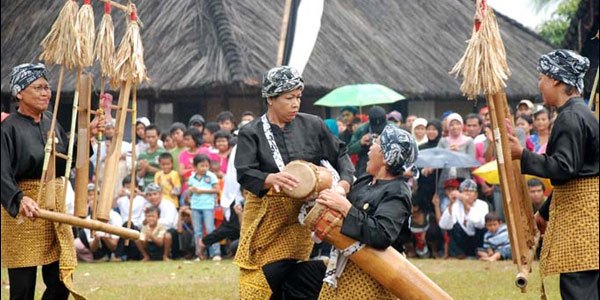 Menjaga Kearifan Lokal Sunda melalui Pelestarian Seni dan Budaya