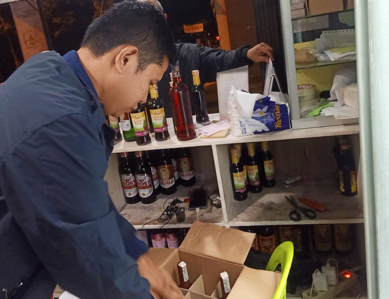 Polresta Bogor Amankan Ratusan Botol Miras di Hari Pertama Ramadhan