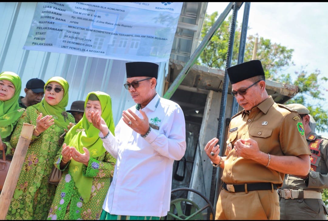 Peletakan Batu Pertama BLK Muslimat NU Jabar, Bupati Bandung Kutip Hadits Nabi