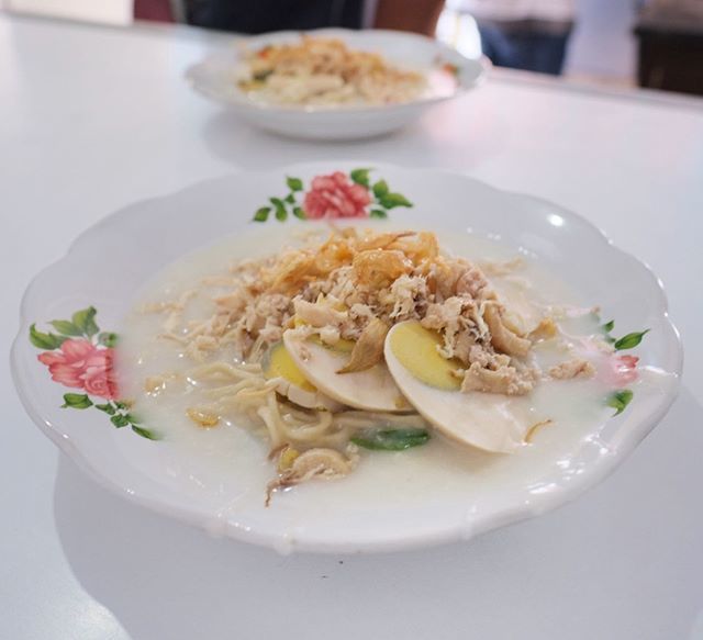 8 Kuliner Lokal Cirebon yang Harus Banget Dicoba, Semuanya Seenak Itu!