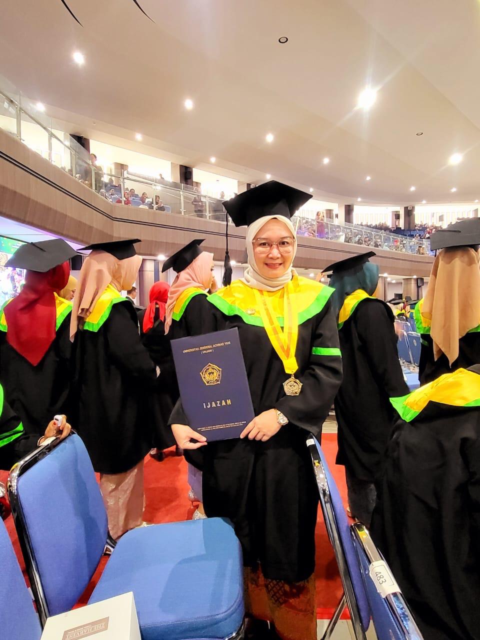Inspiratif! Intan Cahya Rachmat, Doktor yang Raih S1 Lagi di Tengah Kesibukan Kerja sebagai ASN KBB