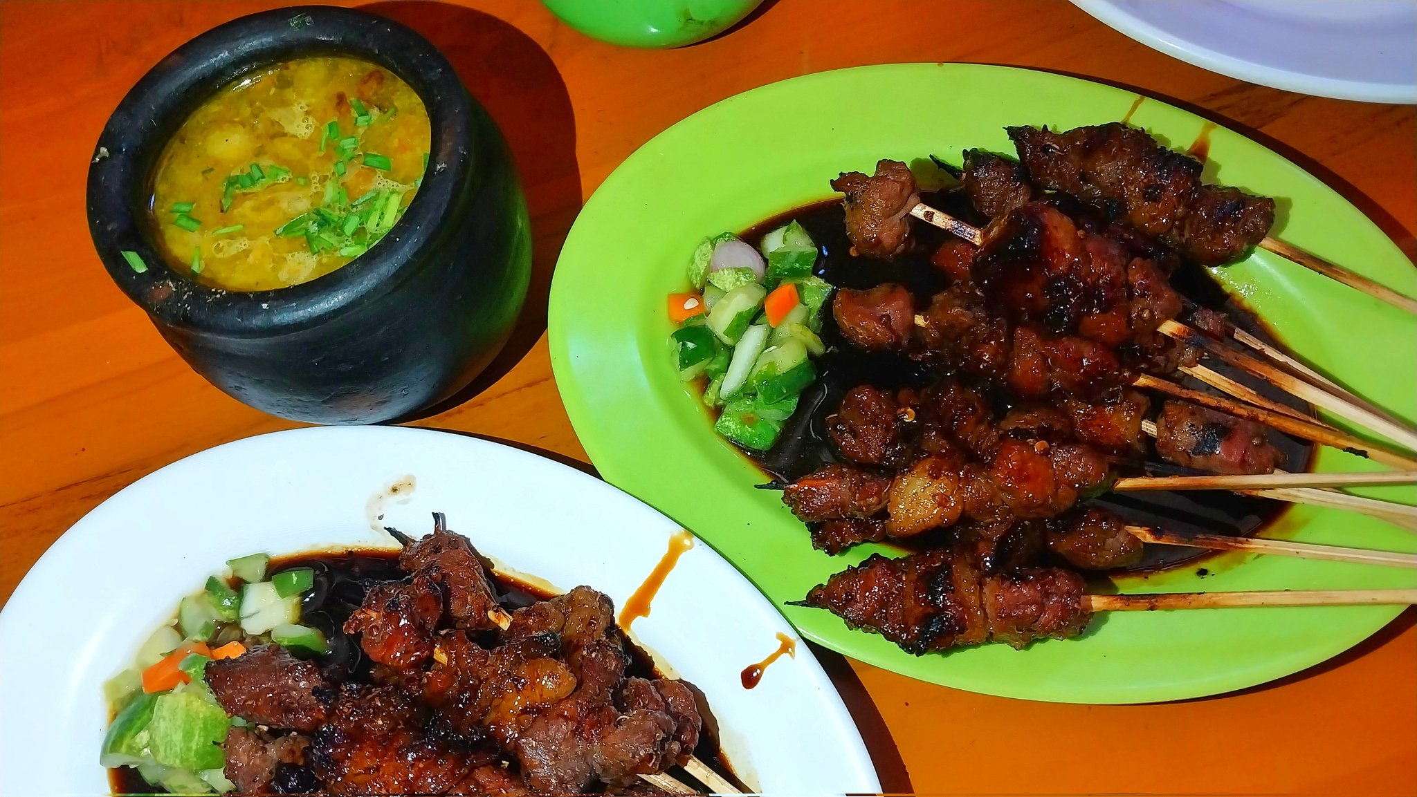10 Tempat Makan Sate yang Enak di Bandung Lengkap dengan Alamatnya: Dari Maranggi hingga Taichan