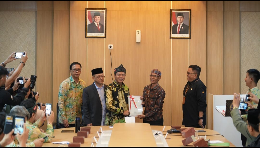 Pemkab Bandung Gratiskan Sertifikat Tanah Hingga PBB Bagi Masjid dan Madrasah