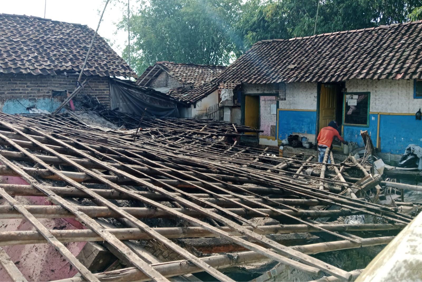 Kabupaten Bandung Diguncang Gempa Bumi 9 Kali, Satu Rumah Roboh dan Bangunan Rumah Sakit Alami Kerusakan