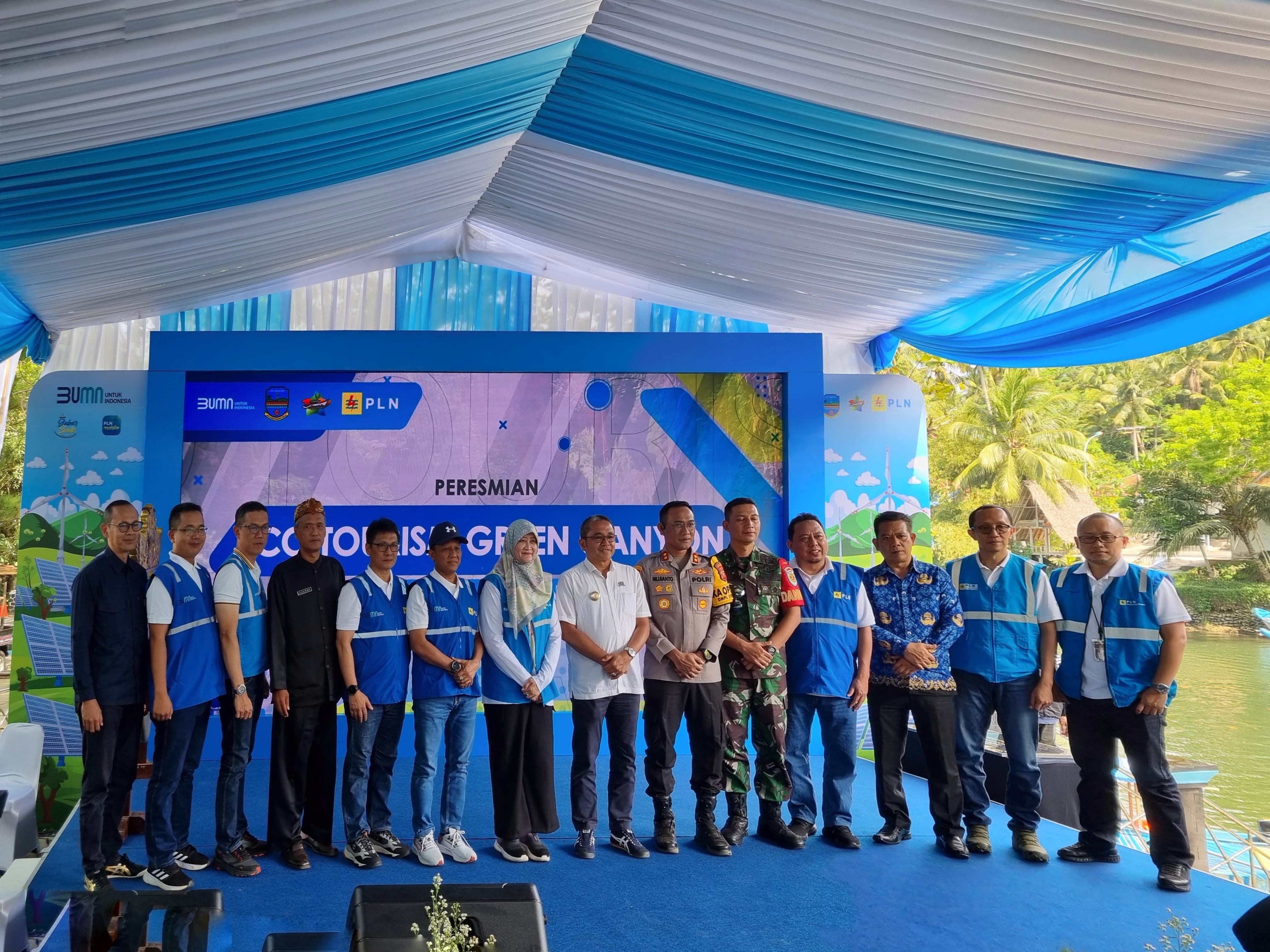 PLN Icon Plus Dukung Program Eco Tourism Green Canyon Pangandaran, Wujud Nyata CSR untuk Transisi Energi Hijau