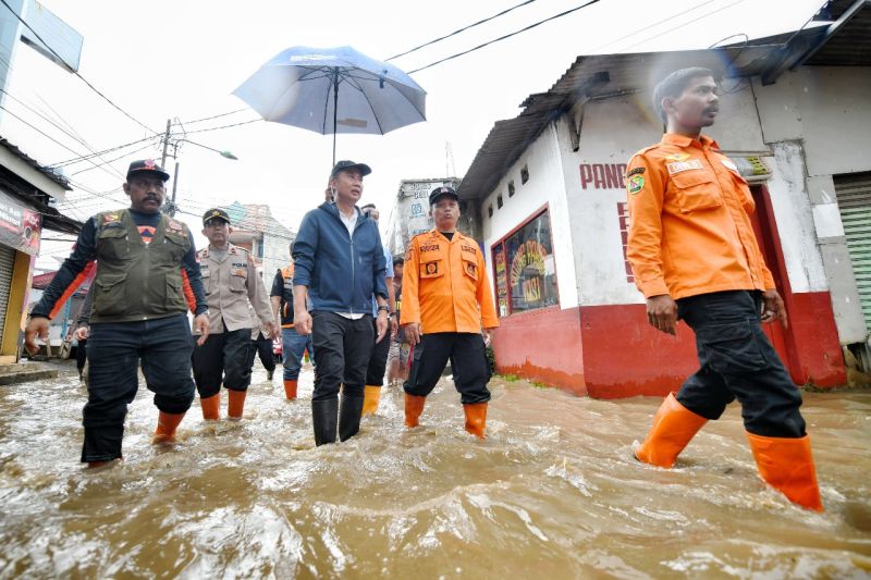 Bey: Pengelolaan Pembangunan di Sepanjang Sungai yang Buruk Picu Banjir