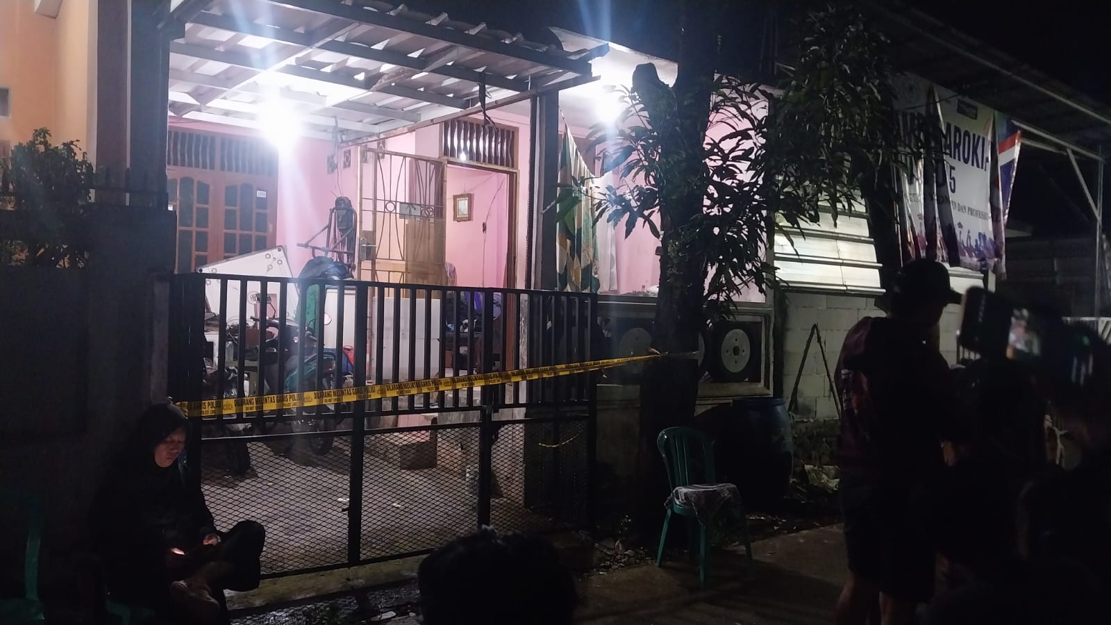 Pria Ditemukan Gantung Diri di Cibinong, Diduga Putus Cinta