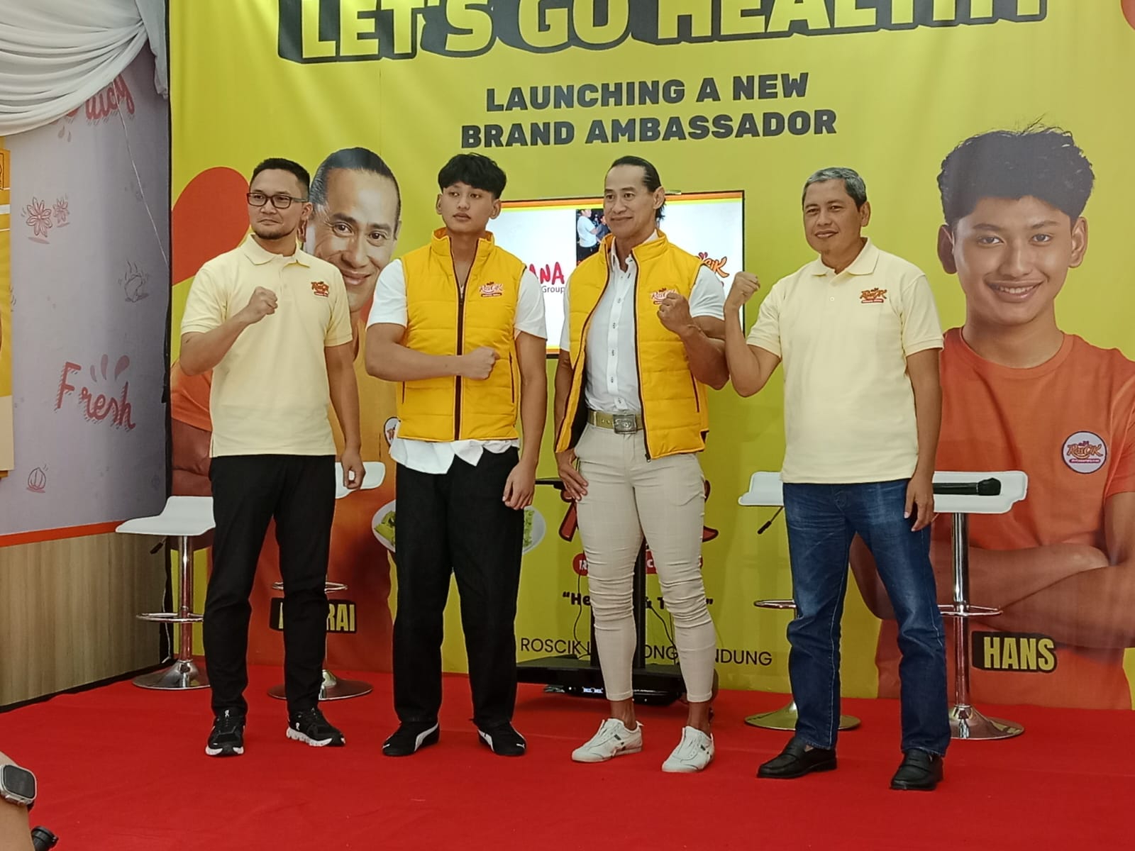 Roscik Perkuat Komitmen Gaya Hidup Sehat Bersama Ade Rai dan Hans