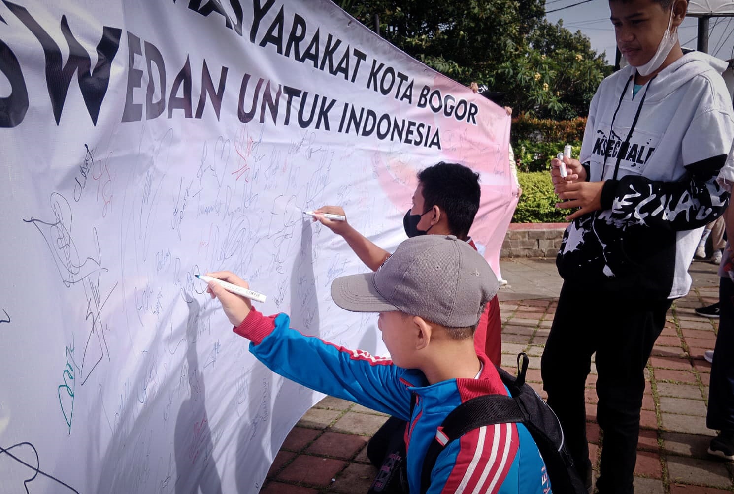 Gaungkan Anies Capres, Jarnas Beraksi di Bogor Bentangkan Spanduk Dukungan hingga Sejuta Tanda Tangan