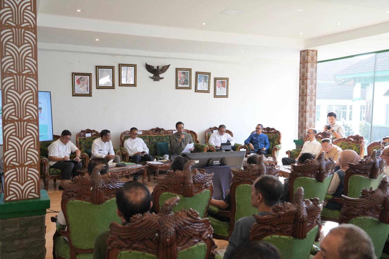 Jelang HUT Kabupaten Bandung, KDS Instruksikan Percepatan Rutilahu