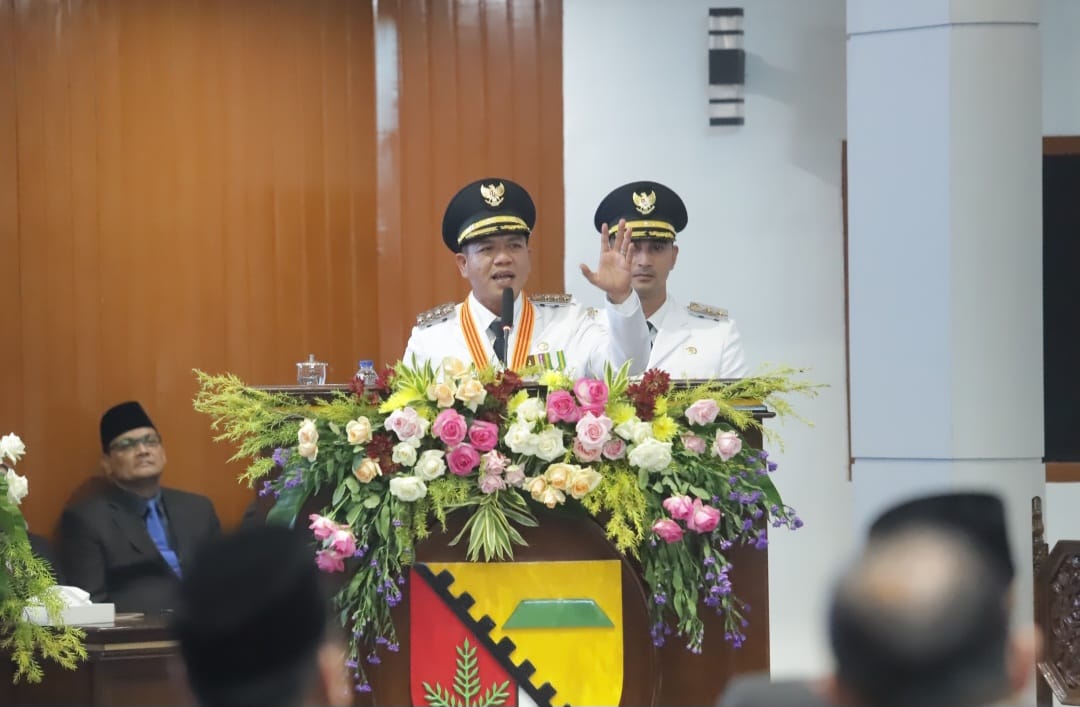 Pidato Perdana, Dadang dan Ali Syakieb Ajak Semua Pihak Berkolaborasi Bangun Kabupaten Bandung