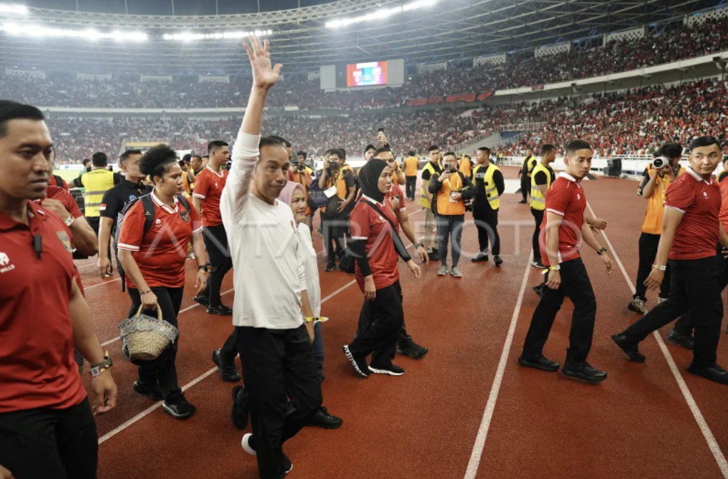 Piala Dunia U-17 Bentrok dengan Jadwal Konser Coldplay, Jokowi Siapkan Stadion Lain
