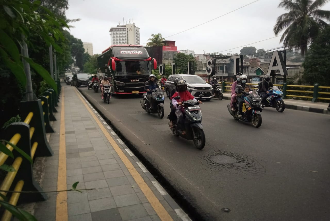 Jalan Otista Bogor Ditutup Malam Ini