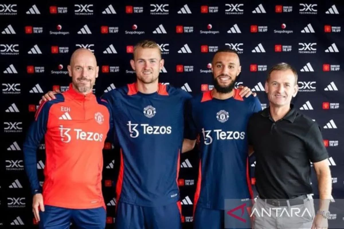 Matthijs de Ligt dan Noussair Mazraoui Resmi Jadi Pemain Manchester United