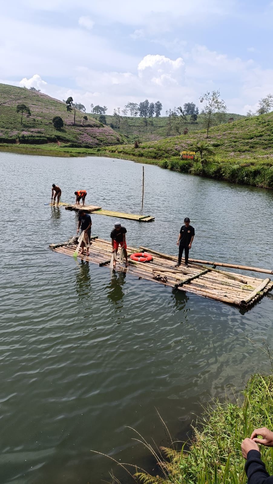 Perahu Terbalik, Wisatawan Asal Cileunyi Tenggelam di Situ Datar Pangalengan