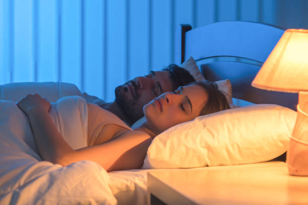 Ternyata Tidur dengan Lampu Menyala, Membuat Berat Badan Naik, Begi Ahli menjelaskan