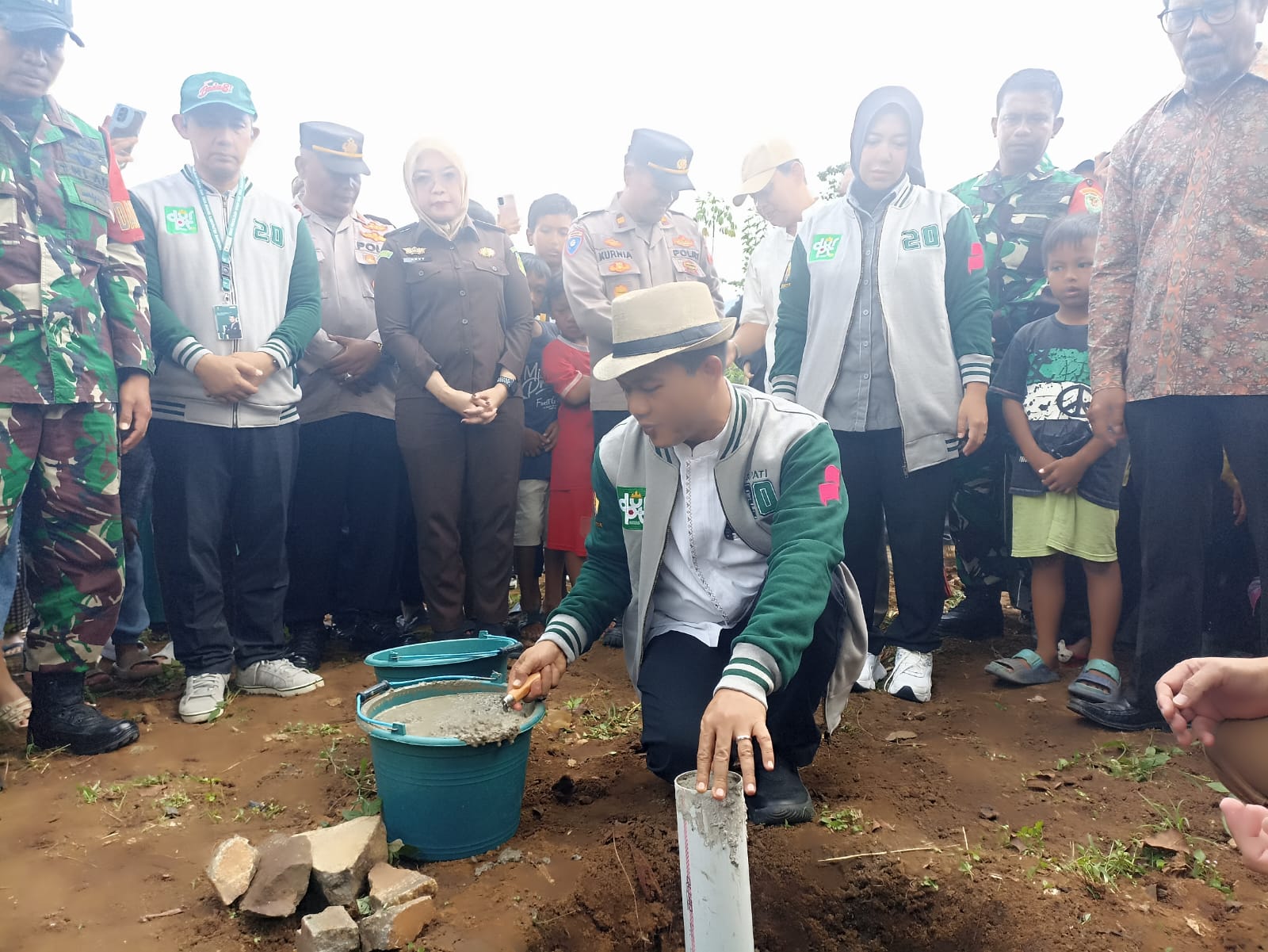 Kang DS Fokus Pembangunan Infrastruktur Jembatan Roda Cijeruk