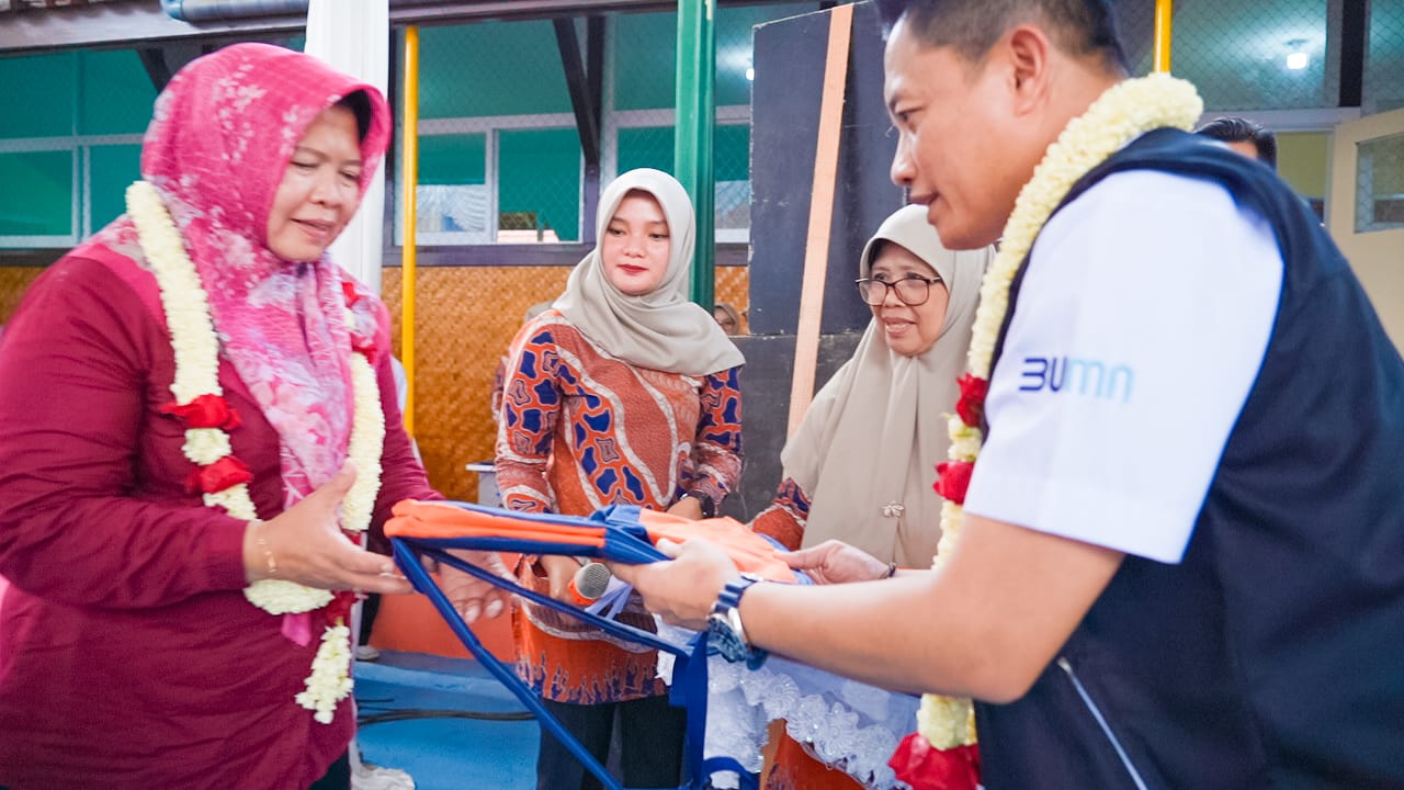 BRI Peduli 'Ini Sekolahku' Serahkan Bantuan Untuk SDN Sagalaherang 1