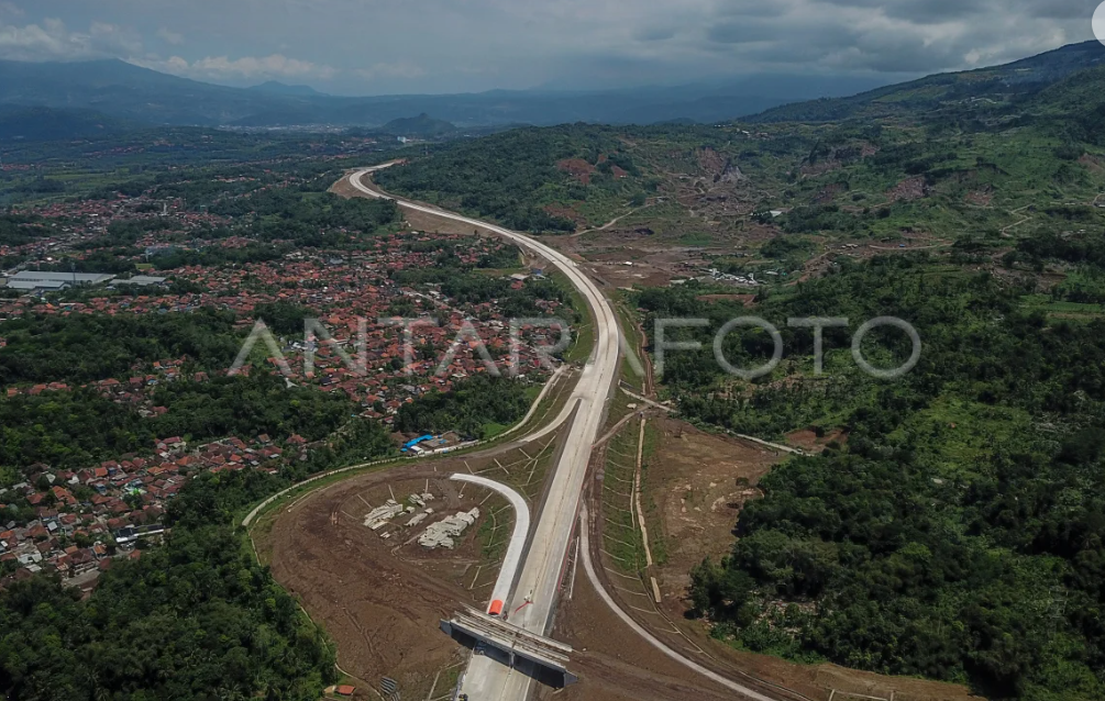 Simak! Inilah Daftar Tarif Tol Cisumdawu 2023 yang Diresmikan Hari ini