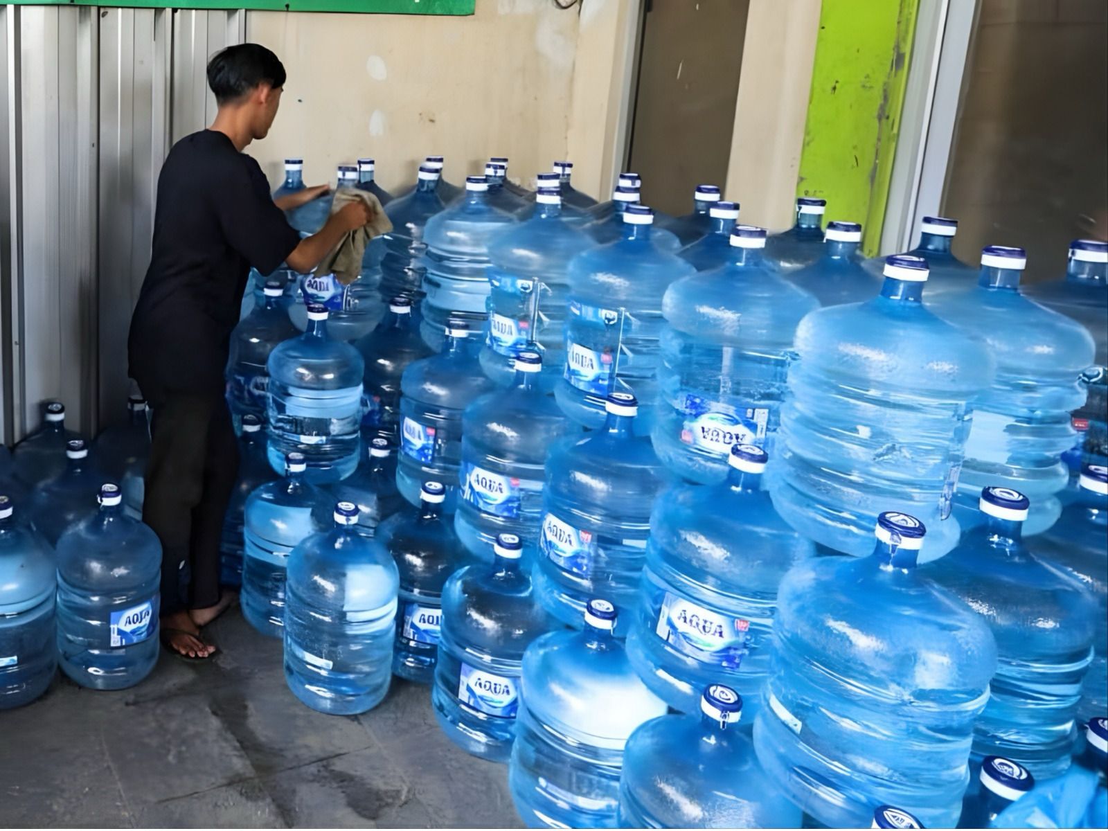 Minum Air dari Galon Guna Ulang Picu Pubertas Dini Itu Hoaks