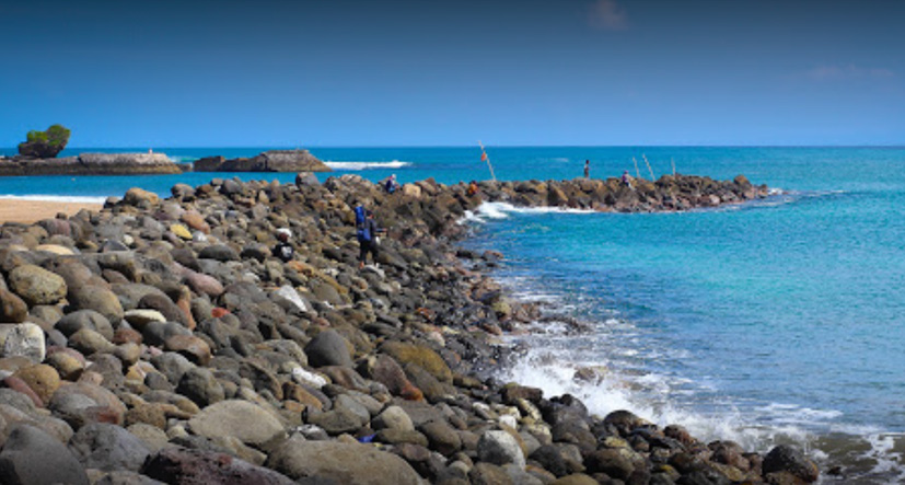 Pesona Pantai Santolo Sebagai Pantai Terdekat dari Bandung: Spot Wisata, Harga Tiket dan Rute Jalan