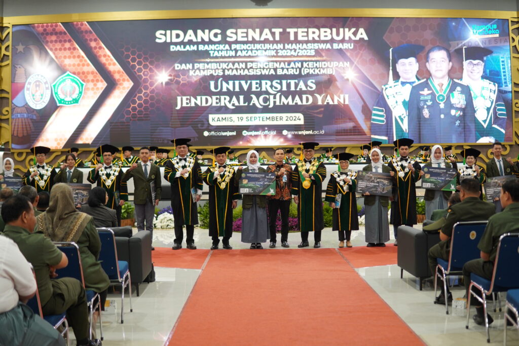 Sidang Senat Terbuka: Pengenalan Kehidupan Kampus Mahasiswa Baru Unjani Tahun Akademik 2024/2025