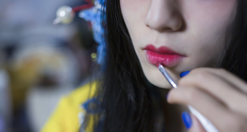 8 Kesalahan Menggunakan Makeup pada Pemula