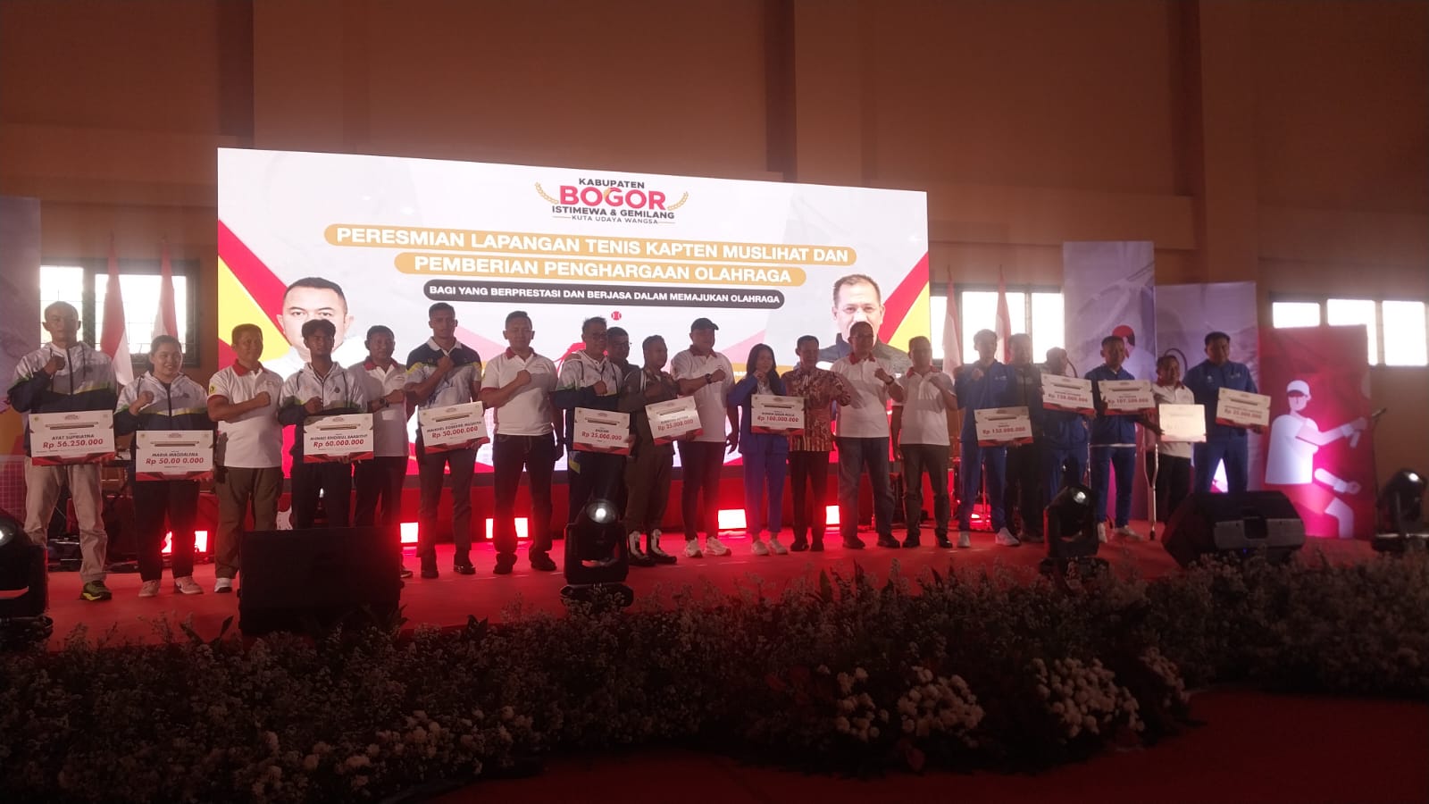 Pemkab Bogor Beri Bonus Rp 4,9 Miliar Bagi Para Atlet yang Terlibat di PON XXI dan Peparnas XVII