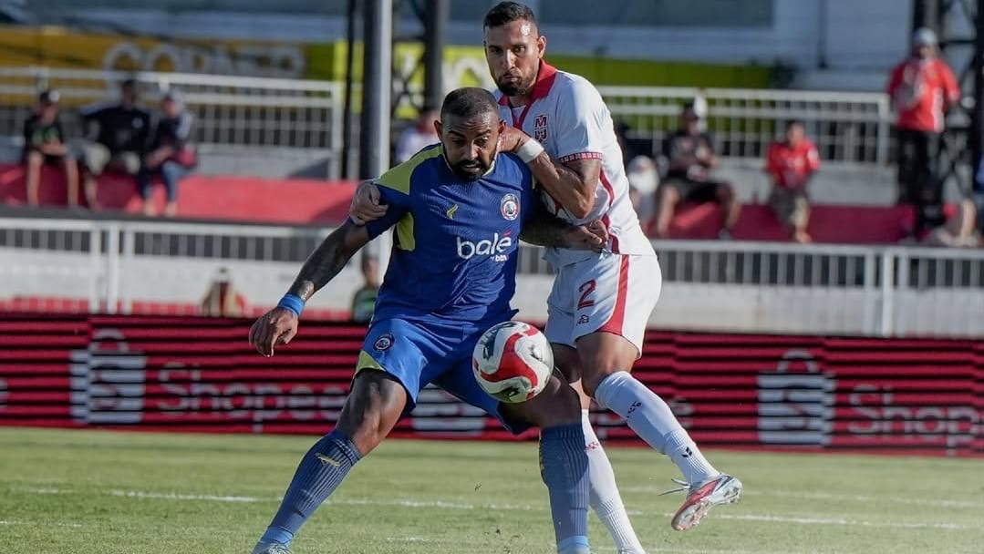 Kick-off 15:30 WIB! Cek Link Live Streaming Arema vs Malut United Laga Super League