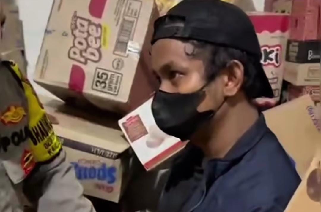 Maling Warung Sembako di Sukaraja, Tertangkap sedang Sembunyi di antara Dus Makanan