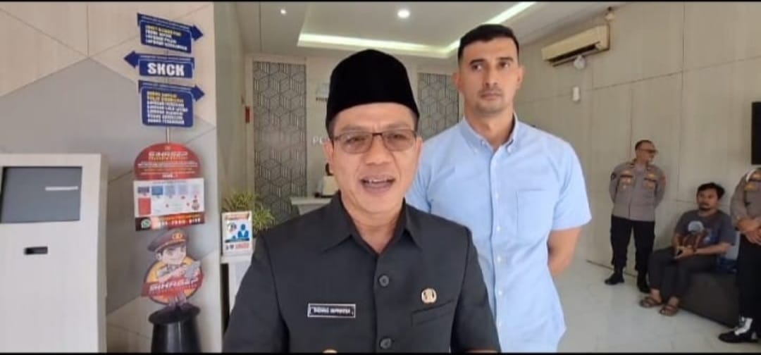 Buat SKCK untuk Persiapan Pendaftaran ke KPU, Dadang Supriatna Datangi Polresta Bandung