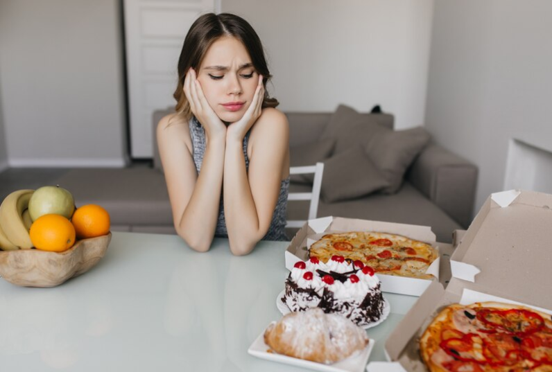 Mengenal Emotional Eating: Ketika Emosi Mengendalikan Pola Makan