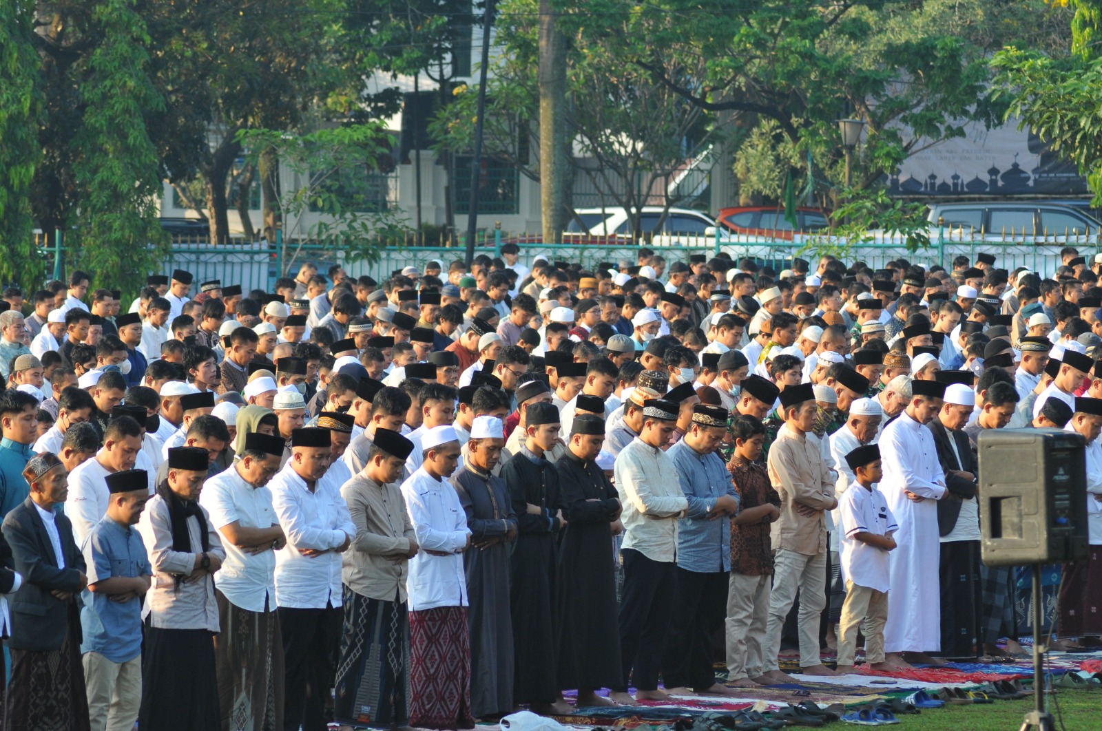 Plt. Bupati Bogor Sholat Id Bersama Warga di Lapangan Tegar Beriman