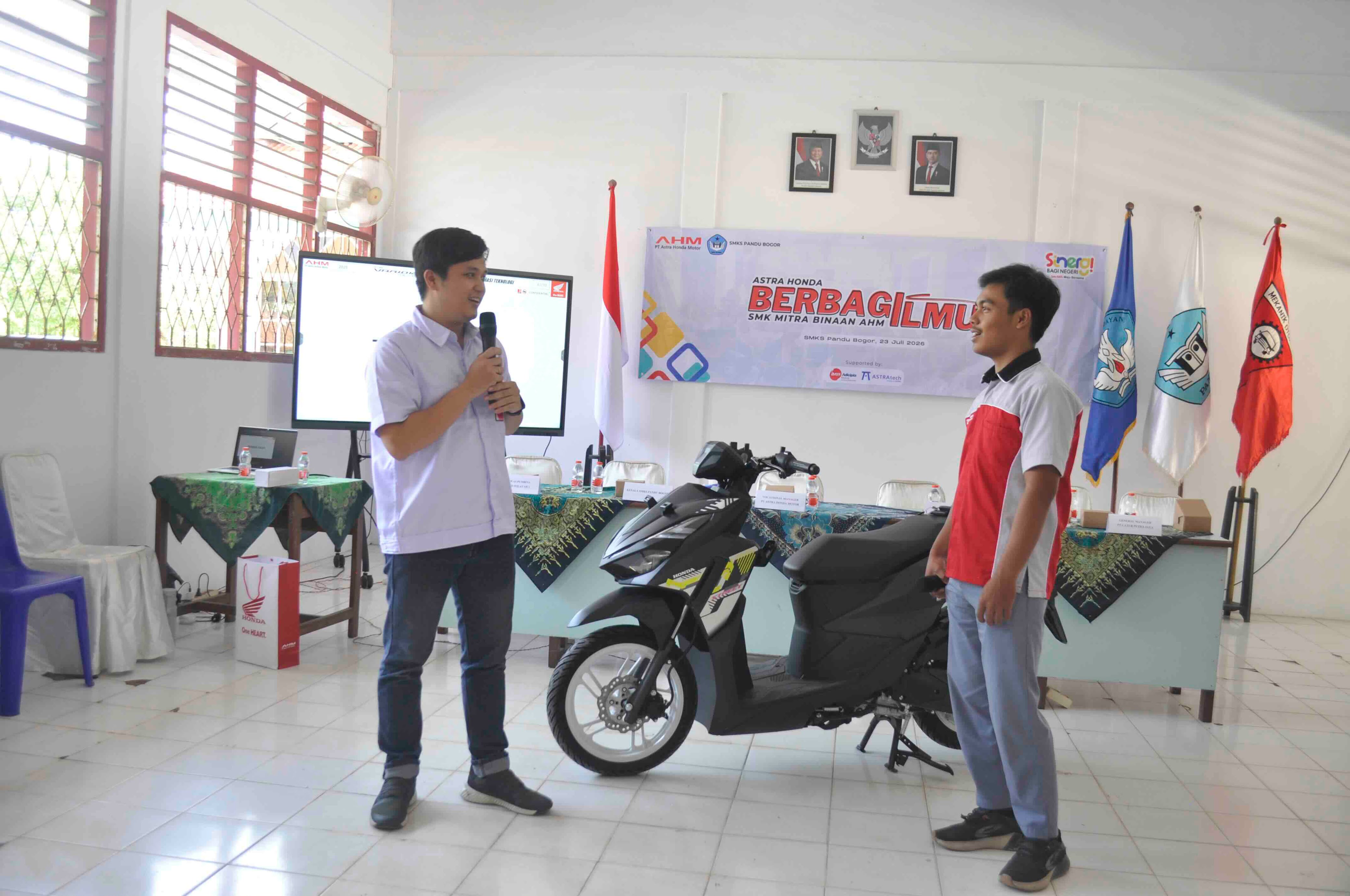 Astra Honda Berbagi Ilmu bersama SMK PANDU 2 Bogor