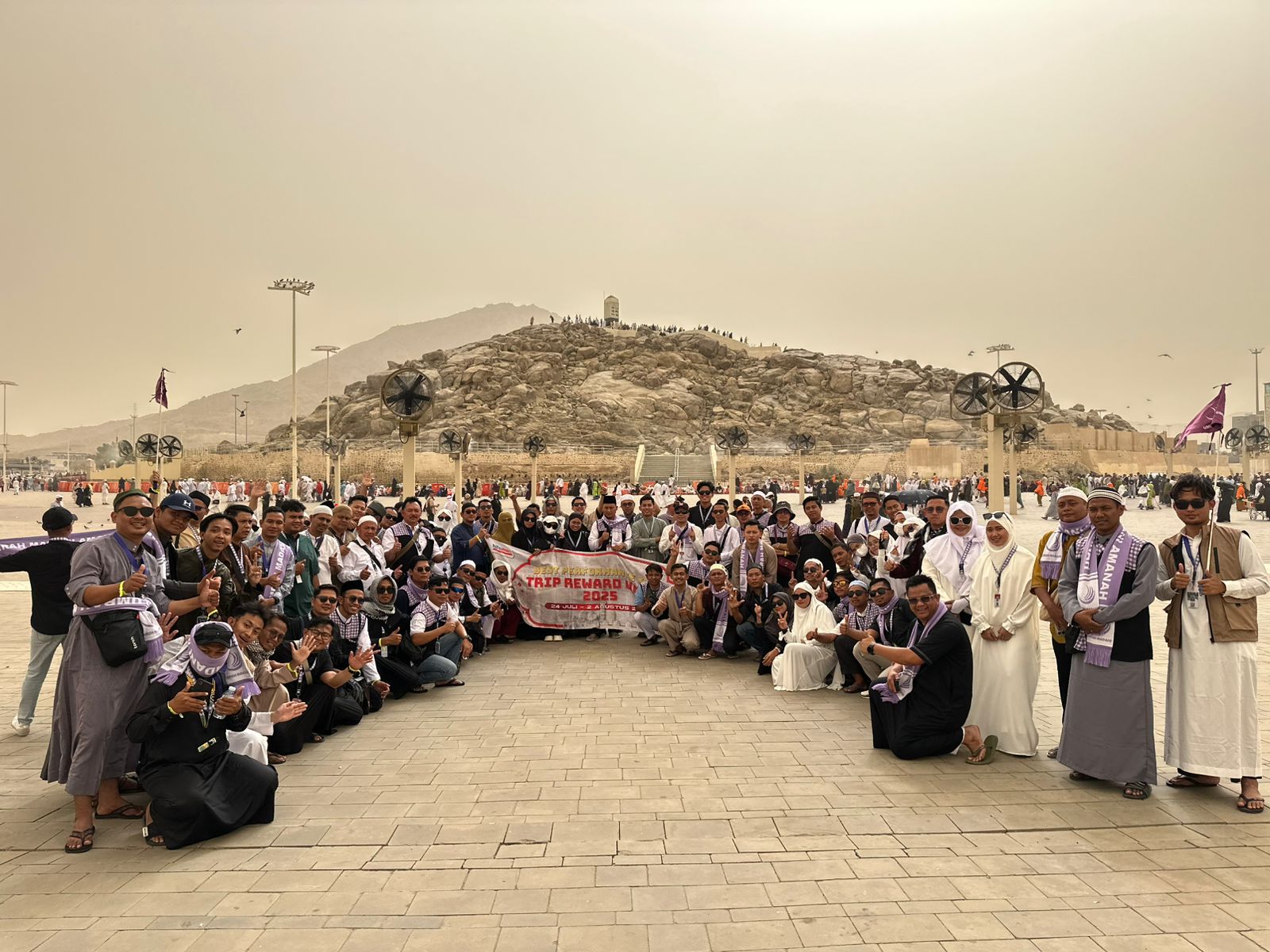 Lagi, Alfamart Berangkatkan Anak Toko Umrah ke Makkah