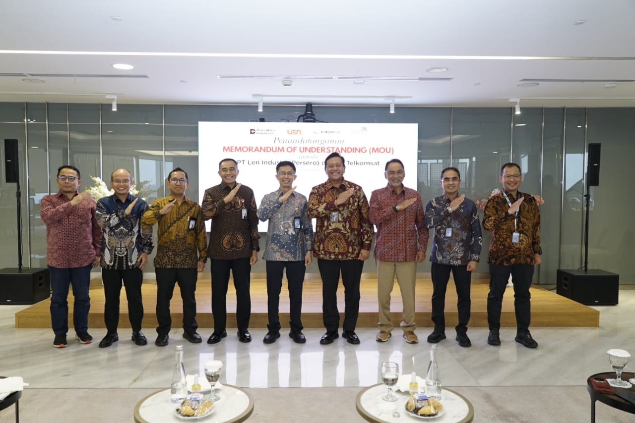 Telkomsat dan PT Len Industri (Persero) Tandatangani MoU untuk Perkuat Kolaborasi Pertahanan Berbasis Satelit