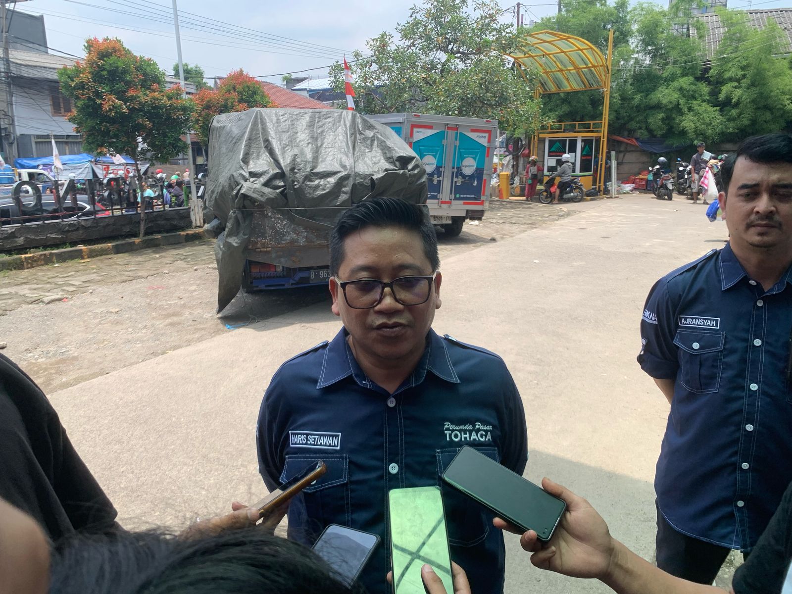 Operasi Pasar Murah, Dirut Perumda Pasar Tohaga Pastikan Stok Bahan Pokok Aman hingga Lebaran