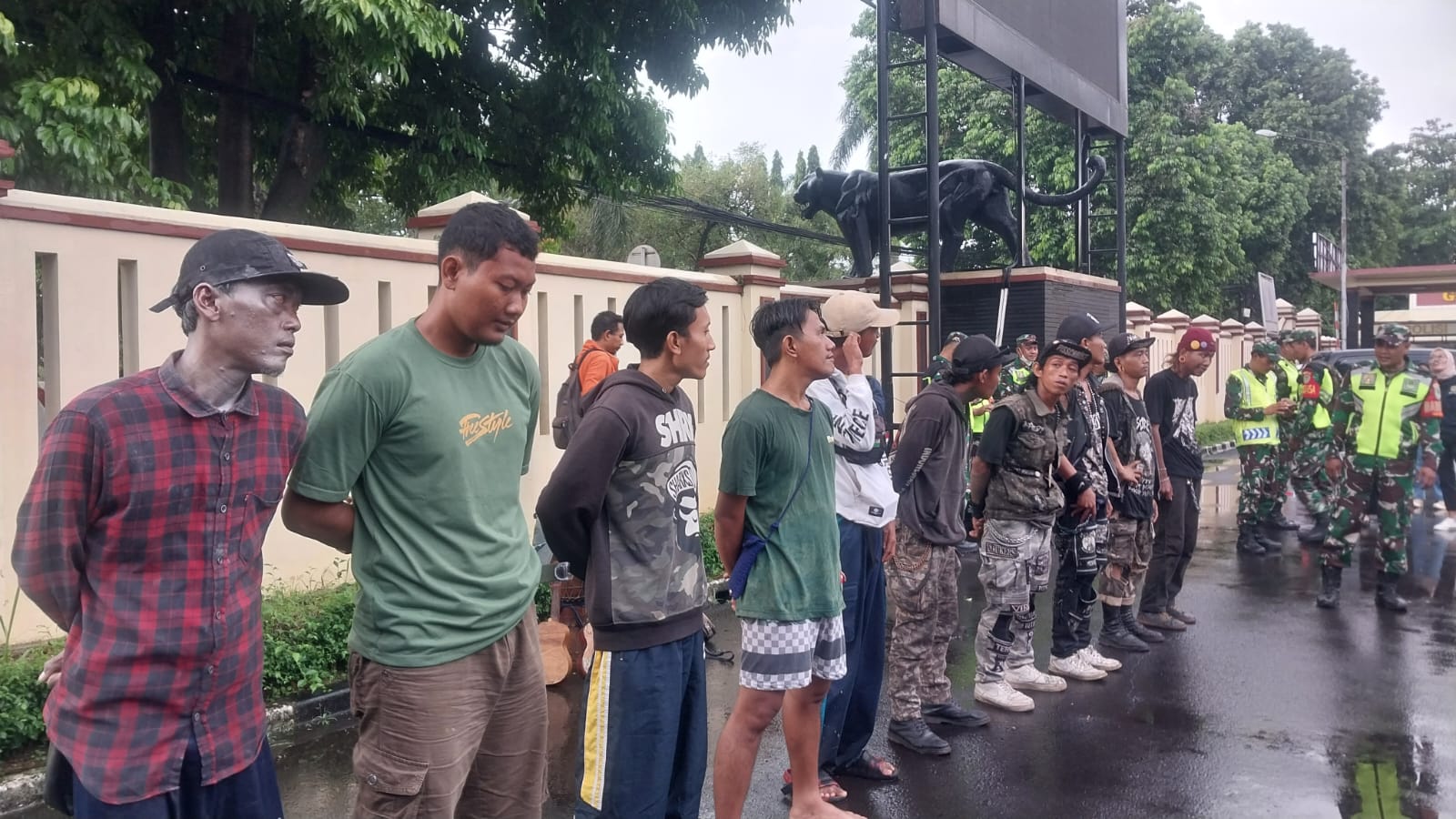Polres Bogor Kembali Gelar Operasi Anti-Premanisme, 10 Juru Parkir Liar dan Pengamen Jalanan Diangkut