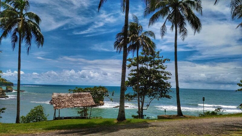 Pantai Amanda Ratu Sukabumi Hidden Gem yang Paling Diincar Bagi Para Pecinta Wisata Pantai!