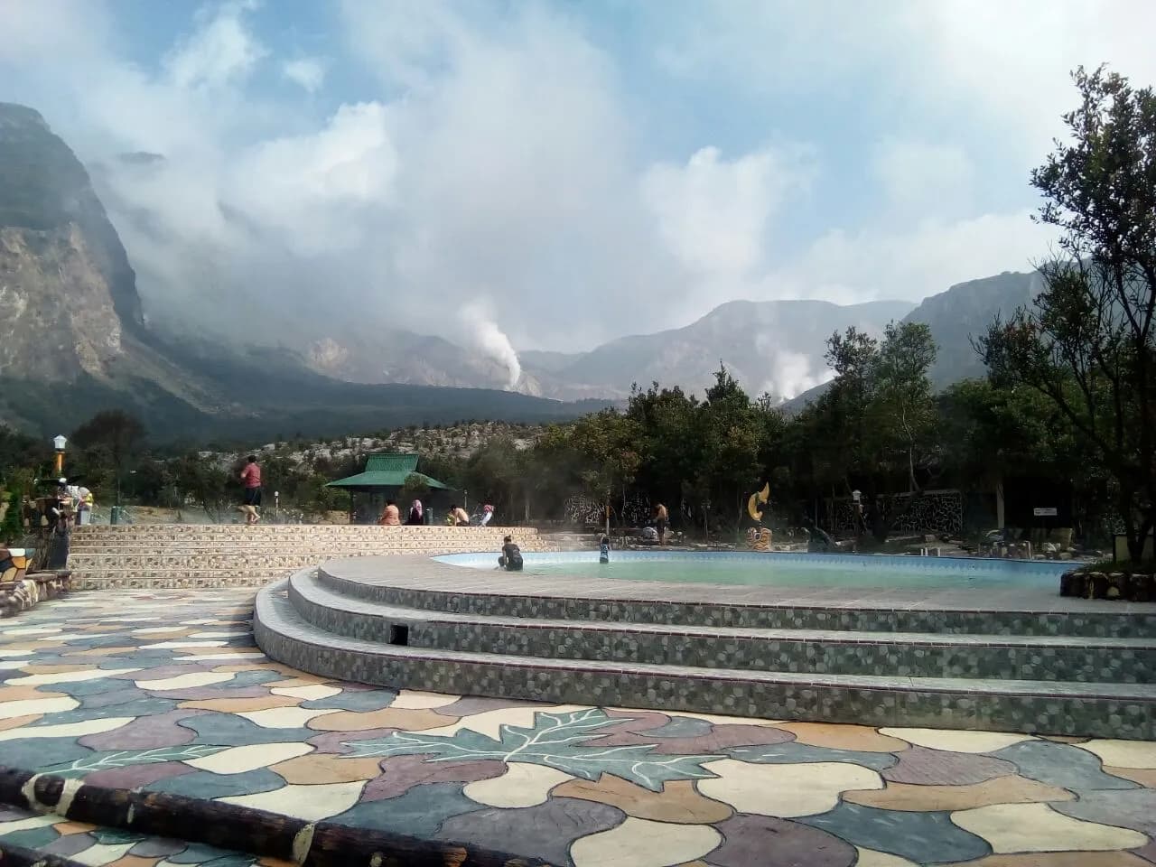 Libur Lebaran, Gunung Papandayan Garut Kedatangan Ribuan Wisatawan