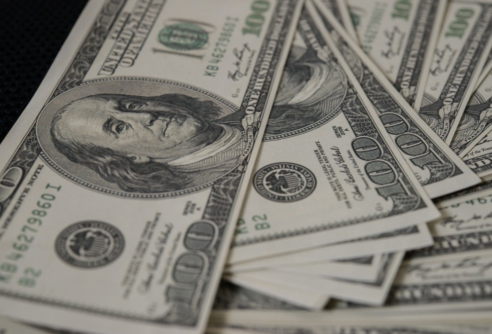 Kurs Dolar Hari Ini: Rupiah Bertahan di Kisaran Rp16.800–Rp17.000