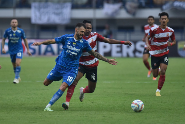 Respons Protes Bobotoh Soal Penjualan Tiket, Manajemen Persib Akui Sudah Berikan Banyak Kemudahan