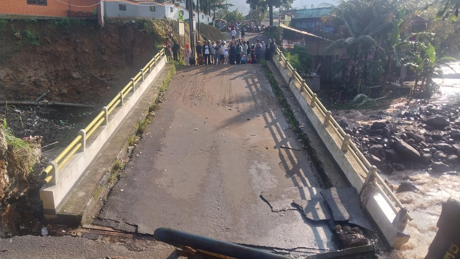 Pemkab Bogor Targetkan Jembatan Bailey Rampung 3 Minggu