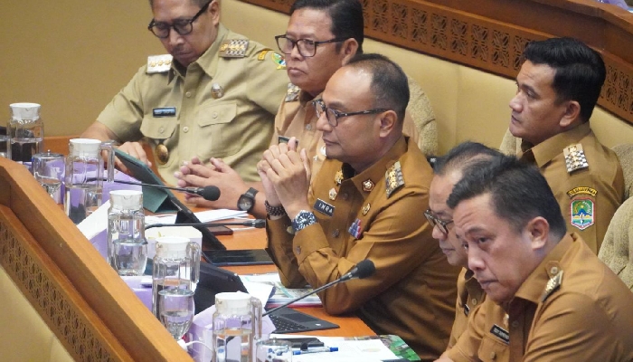 Rapat Dengar Pendapat,  Komisi II DPR RI Tegur Keras Soal Netralitas ASN 