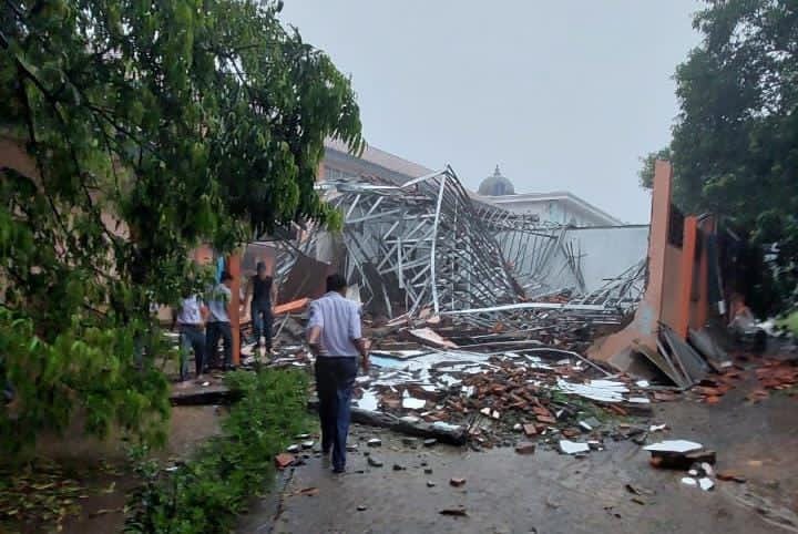 Saat 5 Bangunan SMKN 1 Gunung Putri Roboh, Pelajar: Ada Gemuruh