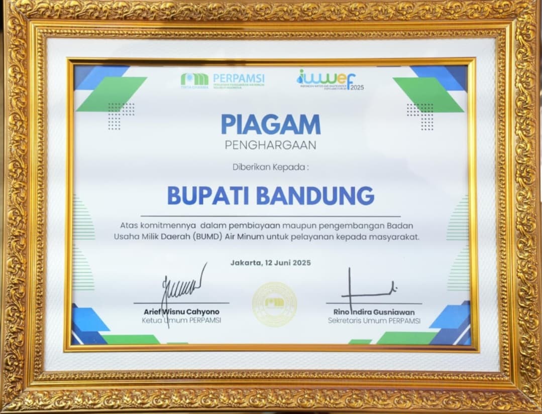 Bedas Pisan! Bupati Bandung Kembali Raih Penghargaan dari Kemendagri