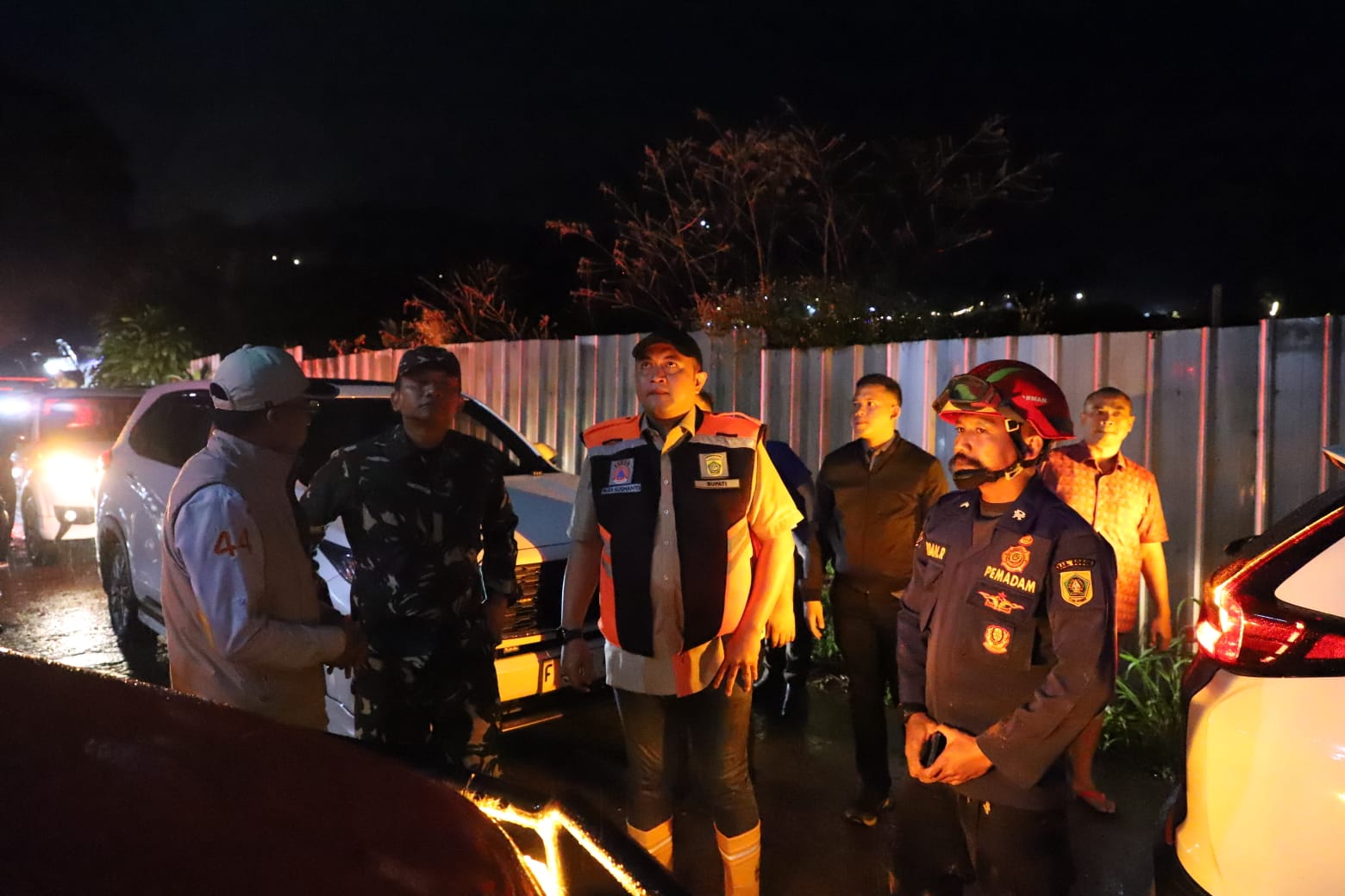 Kabupaten Bogor Dikepung Bencana, Bupati Bogor Pimpin Penanganan dan Evakuasi Warga